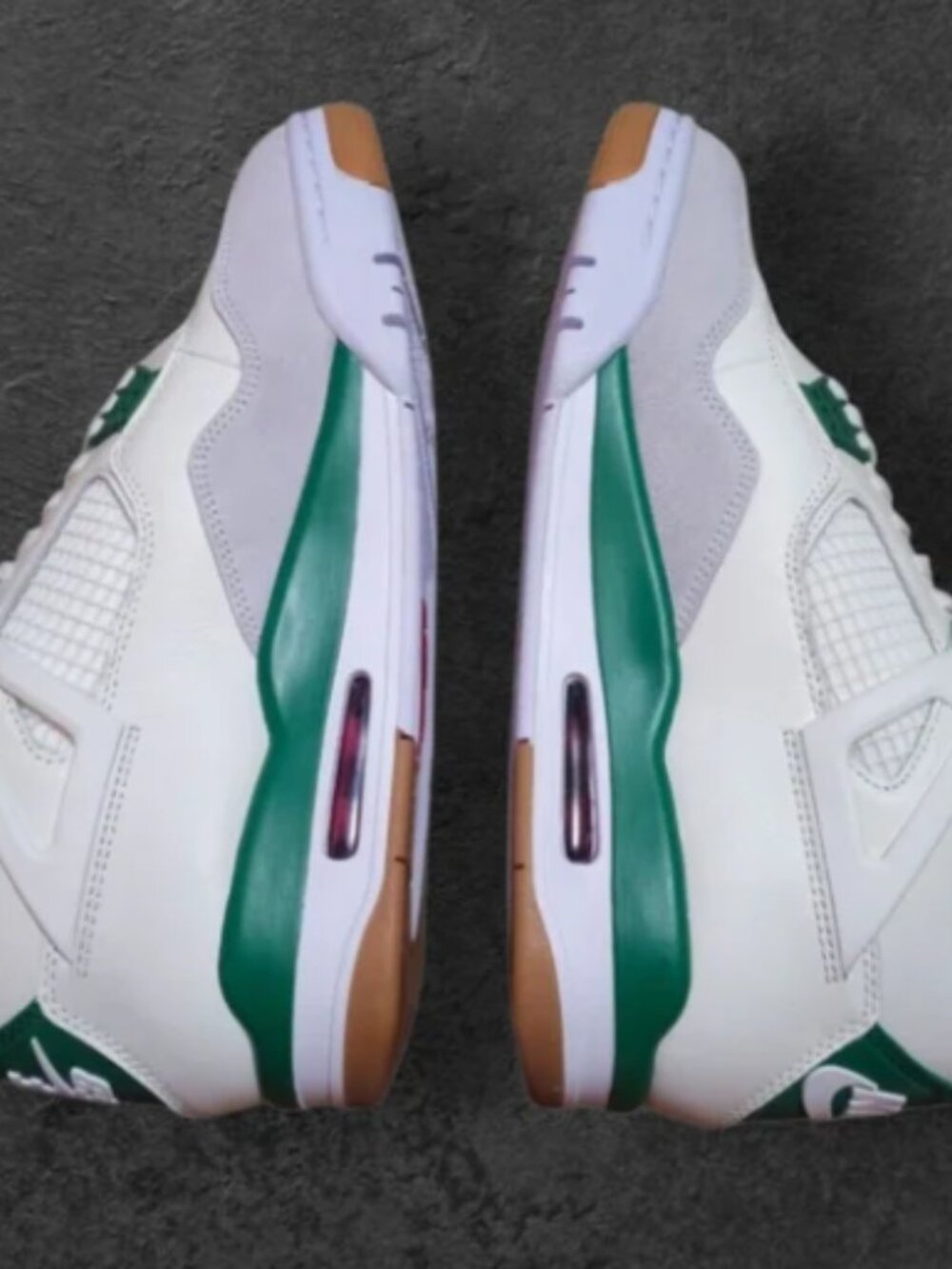 Air Jordan 4 Retro SB 'Pine Green' Sneakers